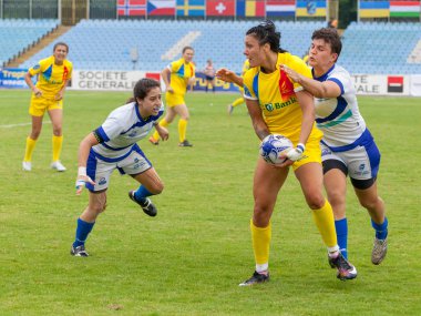 Dnipro, Ukrayna - 23 Haziran 2018: Rugby Europe kadınlar yedili Kupası 2018. Romanya ve İsrail takımları