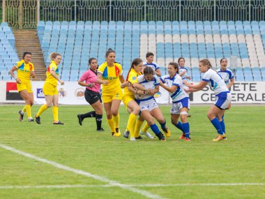 Dnipro, Ukrayna - 23 Haziran 2018: Rugby Europe kadınlar yedili Kupası 2018. Romanya ve İsrail takımları