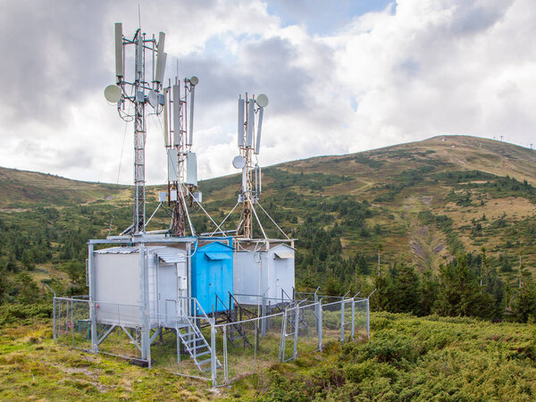Mobile transmitter stations with special equipments in the mountains