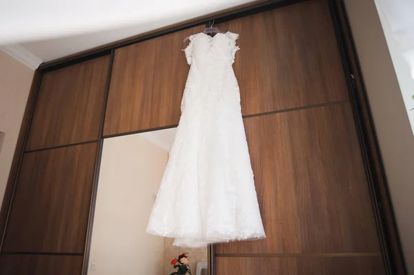 Bride wedding details - wedding white dress for a wife