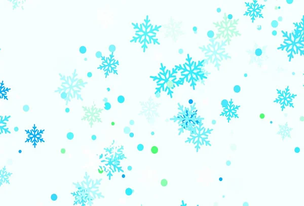浅蓝色 绿色矢量布局与明亮的雪花 用雪花作现代几何抽象图解 新年单张的派发方式 — 图库矢量图片