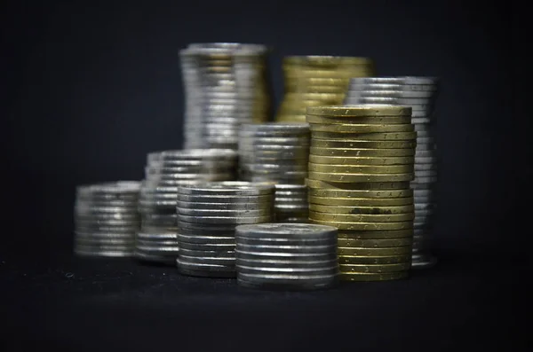 Monedas Sobre Fondo Oscuro Cerca Monedas Kazajstán Tenge Sobre Fondo — Foto de Stock