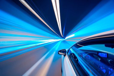 Mavi renk tünel araba sürüş Hareket Bulanıklığı