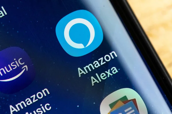 Reno, Nv - 16 Ocak 2019: Amazon Alexa Android Uygulaması Galaxy Screen'de. Amazon Alexa Bir Sanal Yardımcısı Ai olduğunu.