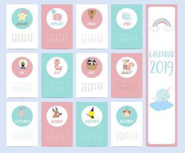 Doodle takvim 2019 yıldız, fil, ayı, boynuzlu balina, kokarca, squrriel, fox, Ren geyiği, ördek, pasta, gökkuşağı ile çocuklar için ayarlayın. Yazdırılabilir grafik için kullanılabilir 