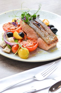 sebze, somon steak yakın çekim