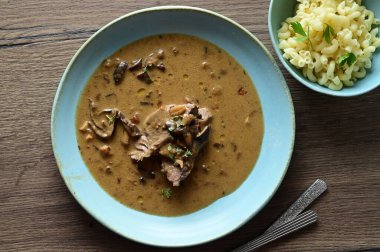 Körili bifteğin mutfak fotoğrafı.