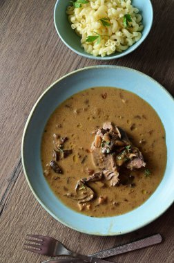 Tayland baharatlı domuz eti, baharatlı yemek.