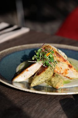 Lezzetli Asya yemeklerinin yakın görüntüsü