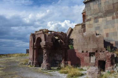 Harichavank Manastırı: Shirak Eyaleti, Ermenistan.