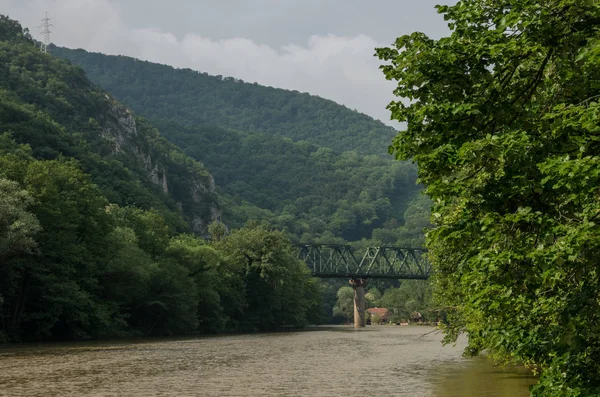 Ovcar Kablar Gorge Jembatan Kereta Api Atas Sungai Morava Barat — Stok Foto