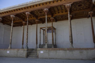 Buhara, Özbekistan - 28 Nisan 2015: Emir Ark Kalesi Buhara, Özbekistan'a, Eski köşkü. Orta Asya
