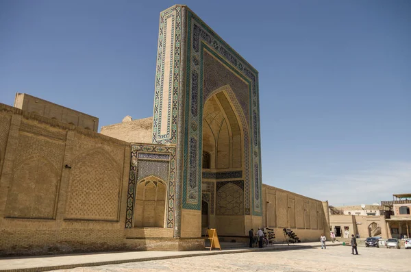 Bukhara Uzbequistão Abril 2015 Entrada Mesquita Kalon Bukhara Uzbequistão — Fotografia de Stock