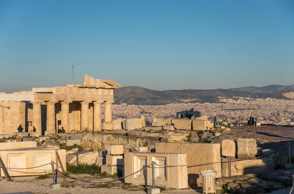 Ruinas Del Templo Parthenon Con Puerta Monumental Propylaea Acrópolis Atenas — Foto de Stock