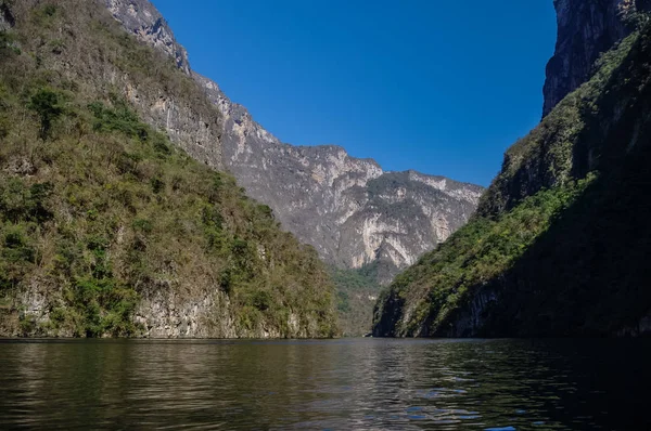 Wewnątrz Kanionu Sumidero Pobliżu Tuxtla Gutierrez Chiapas Meksyk — Zdjęcie stockowe