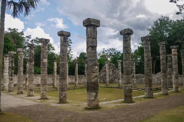 Gruppo Templare Delle Mille Colonne Nel Sito Archeologico Maya Chichen — Foto Stock