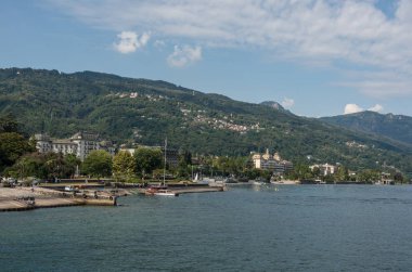 Maggiore Gölü, Stresa, Piedmont İtalya, Avrupa cityscape çıkabilir.
