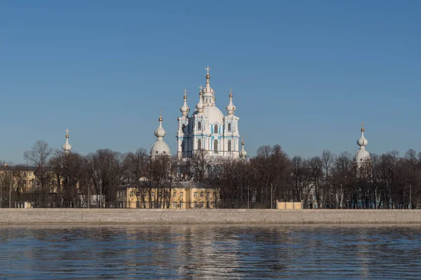 Vue Sur Rivière Neva Cathédrale Smolny Saint Pétersbourg Russie — Photo