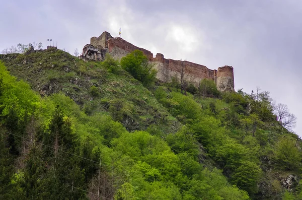 Fortezza Poenari è il castello di Vlad Tepes, principe della Valacchia medievale, moderna Romania — Foto Stock