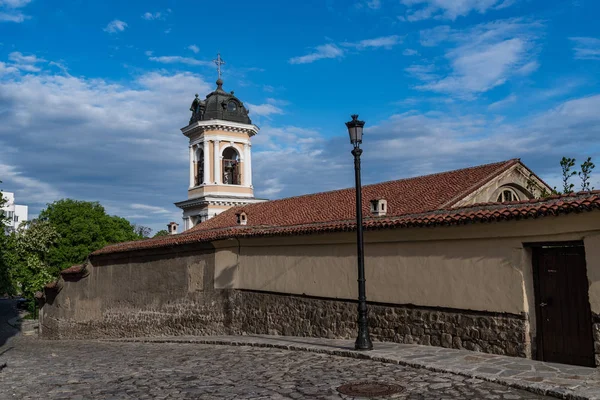 Jungfrau Maria östliche orthodoxe Kirche in der Stadt Plowdiw, Bulgarien — Stockfoto