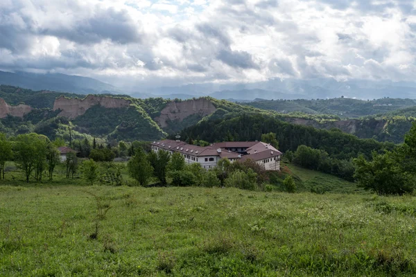 Středověký Pravoslavný klášter Rozhen, nedaleko Melniku, Bulharsko — Stock fotografie