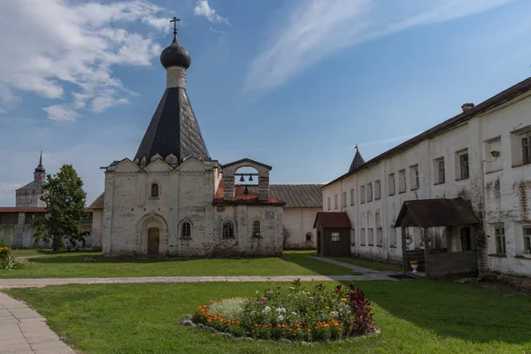 A Igreja de Eutímio, o Grande, no Mosteiro Kirillo-Belozersky. Kirillov, Região de Vologda O centro espiritual da vida no norte russo . — Fotografia de Stock