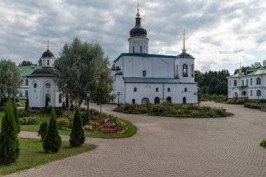 Spaso-Elizarovsky manastırı. Manastır Saint Eleazar (1386-1481) tarafından kurulmuştur. Elizarovo, Pskov Bölgesi, Rusya