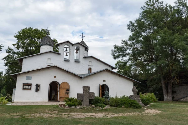 Iglesia Doble Intercesión Natividad Santísima Virgen Prolom Ciudad Pskov Fue —  Fotos de Stock