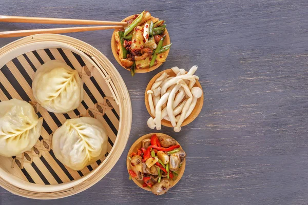 Traditionelle Chinesische Gerichte Dampfknödel Heiße Salate Snacks Dam Sam Ansicht — Stockfoto