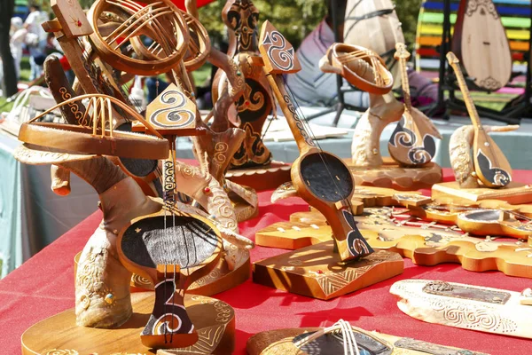 Instrumentos Musicales Nacionales Kazajos Hechos Mano Con Cuerdas Crin Para —  Fotos de Stock