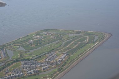 Jakarta Körfezi, Jakarta, Endonezya 'nın ıslah edilmiş adasının manzarası