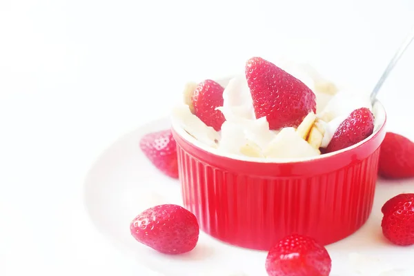 Healthy Raw Vegan Dessert Banana Strawberry Coconut Cream Coconut Chips — Stock Photo, Image