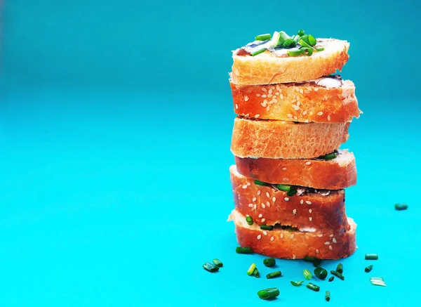 Sándwiches Con Pan Mantequilla Cebolla Poco Pescado Salado Para Una — Foto de Stock