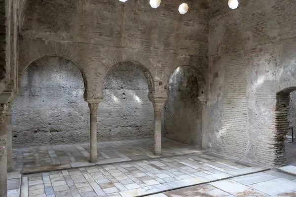 Ceviz veya Bauelo Arap banyoları, Granada 