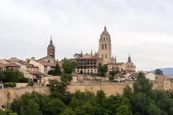 Spacer Pięknego Monumentalnego Miasta Segovia Hiszpania — Zdjęcie stockowe