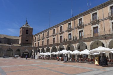 Güzel Ortaçağ şehir, Avila, İspanya yürüyüş