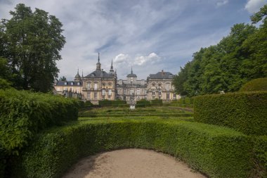 Bahçeleri ve La Granja de San ettiler, İspanya Kraliyet Sarayı