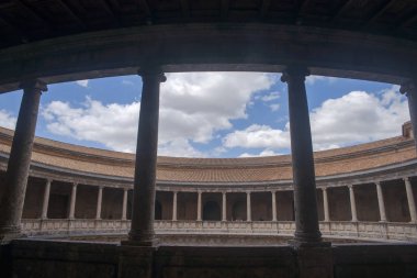 Palacio de Carlos V, Granada Alhambra Müzesi, Endülüs