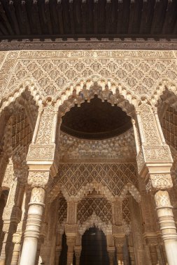 Endülüs, Granada Alhambra Nasrid mimarisi güzel detay