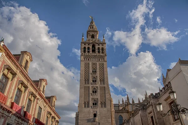 Hermosa Torre Antigua Mezquita Sevilla Giralda — Foto de Stock