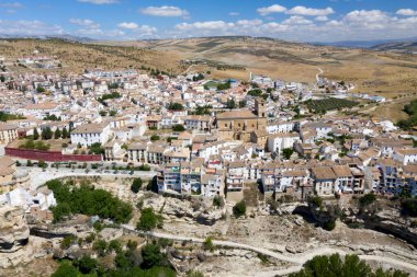 Endülüs 'ün güzel Alhama de Granada kasabası manzarası