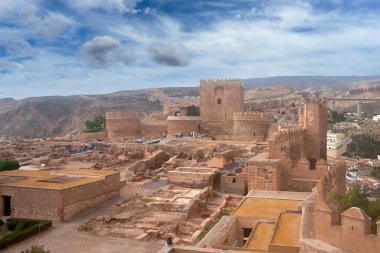 Almerya, Endülüs 'ün Anıtsal Karmaşası