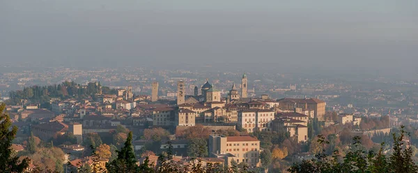 Bergamo Middeleeuwse Stad Het Voorjaar — Stockfoto