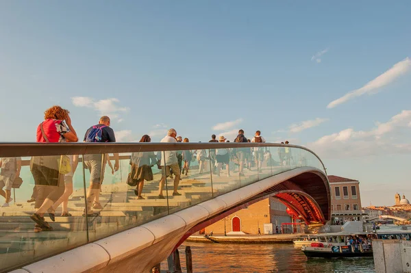 Венеції Італії Серпня 2017 Міст Калатрава Склі Єднує Вокзалу Венеції — стокове фото
