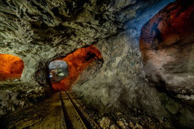 Dossena İtalya'nın eski mayın