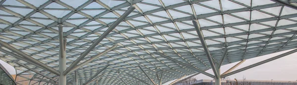 Rho Milano İtalya 2 Aralık 2018: Fiera Milano Rho giriş. Bir önemli Uluslararası Ticaret Fuarı ve Konferansı görsel iletişim ve ticaret Fiera Milano Rho olduğunu