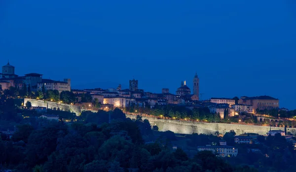 Utsikt Över Den Antika Staden Bergamo Solnedgången — Stockfoto