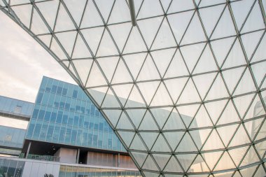 Rho Milano İtalya 2 Aralık 2018: Fiera Milano Rho giriş. Bir önemli Uluslararası Ticaret Fuarı ve Konferansı görsel iletişim ve ticaret Fiera Milano Rho olduğunu