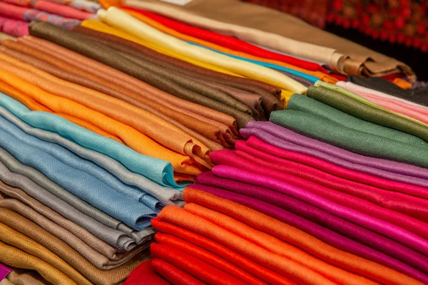 piyasada bulunan zarif dokumalar