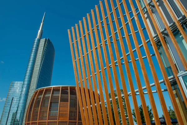 Milan İtalya 26 Eylül 2018: Island bölgesinde iş merkezi için yeni inşaat ile